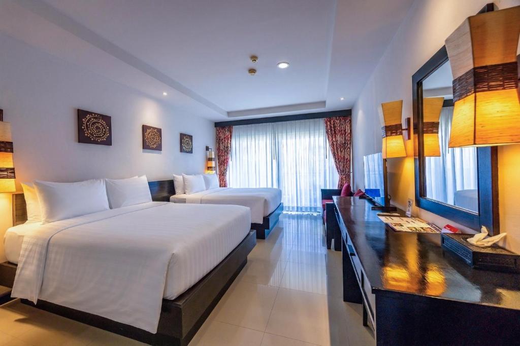 Horizon Karon Beach Resort & Spa photo 3