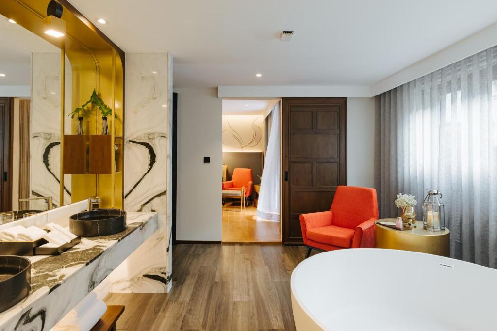 Hotel Sensai Nimman Chiang Mai - Adults Only photo 5