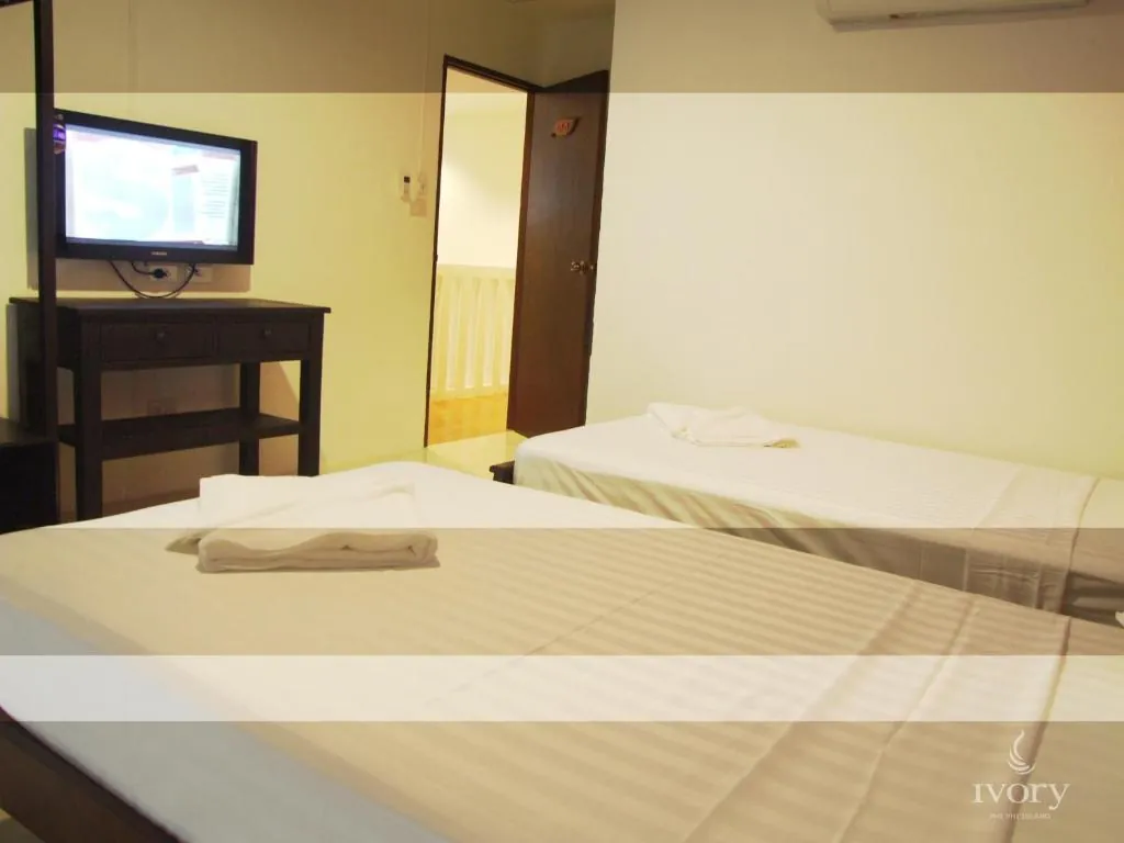 Ivory Phi Phi Island photo 1