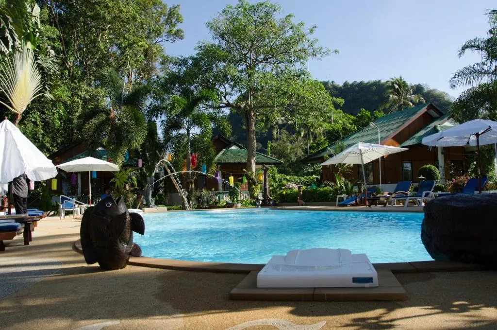 Jungle Village Bungalow photo 4