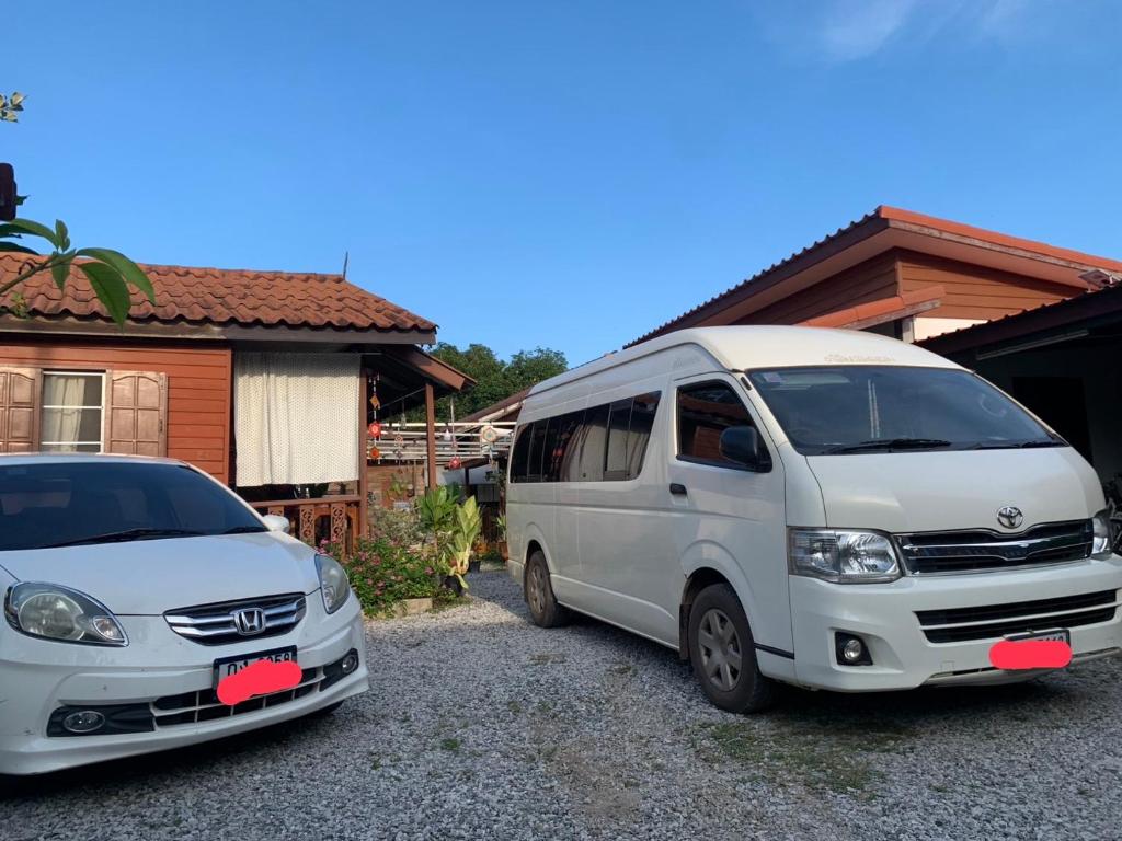 K Khan Private Garden Home - Chiang Khan Walking Street