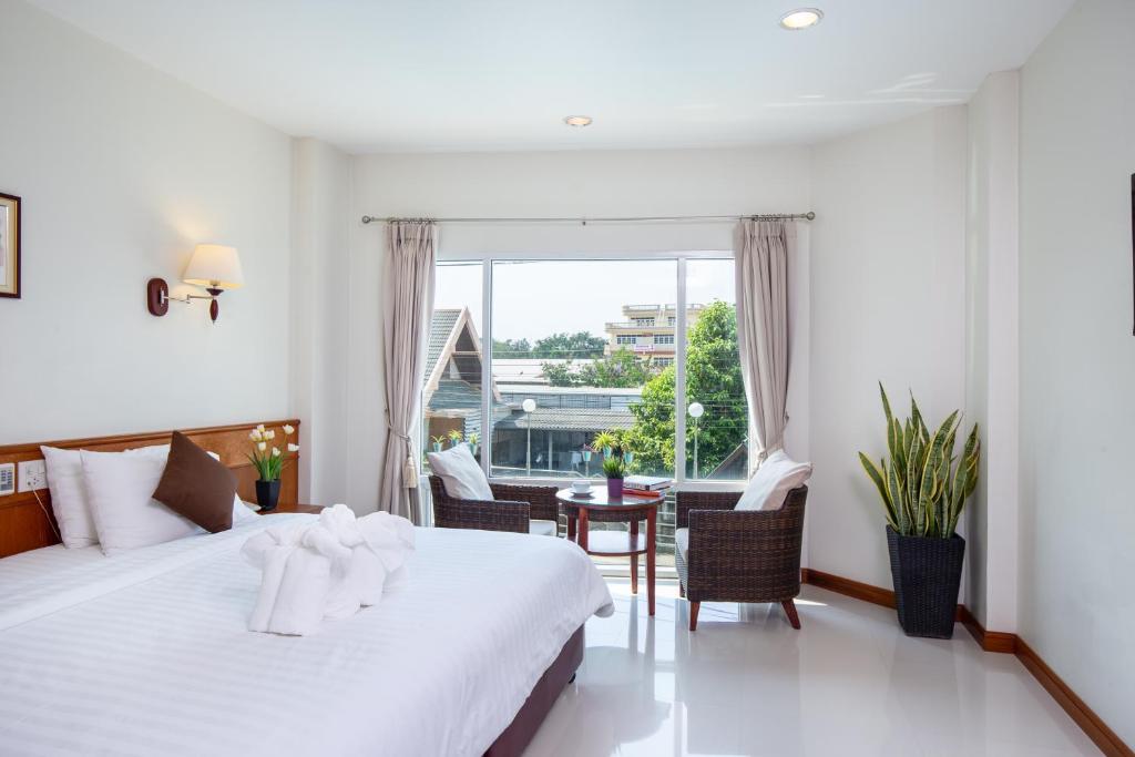 Kanchanaburi City Hotel photo 5