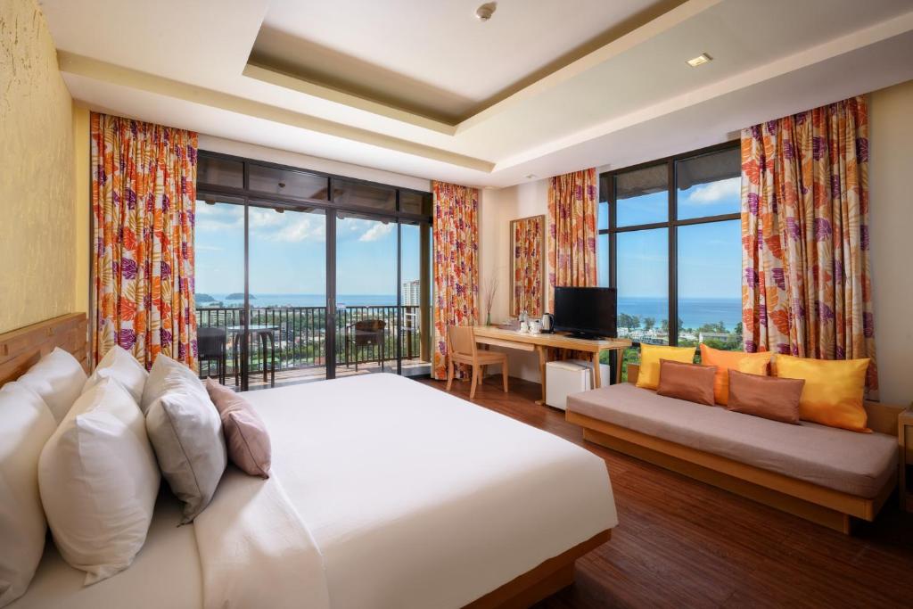 Karon Phunaka Resort photo 5