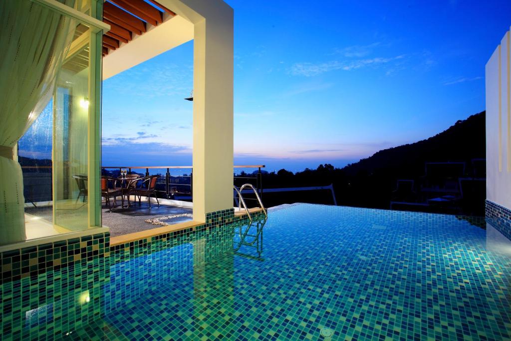 Kata Sea View Villas