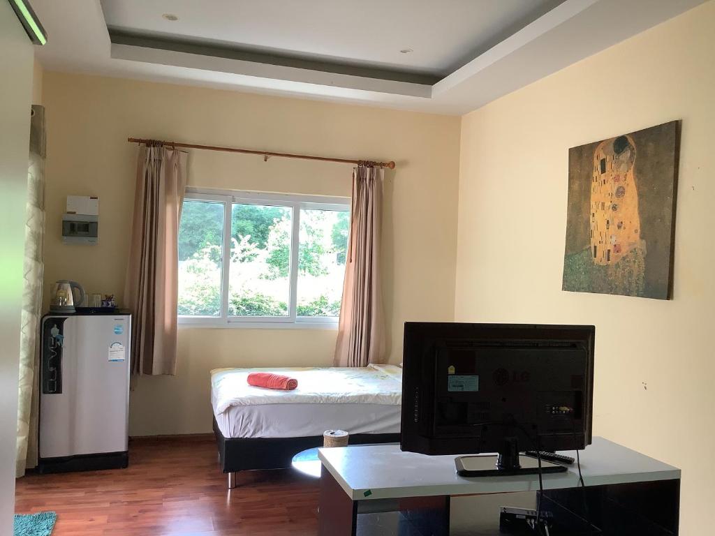 Khanom Garden Suite