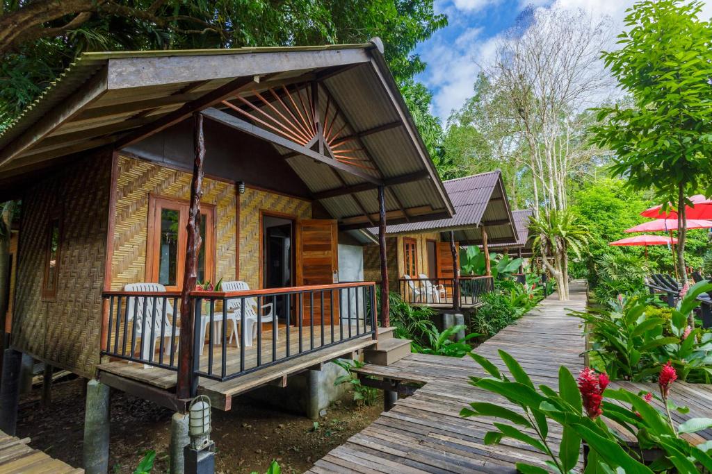 Khao Sok Cabana Resort