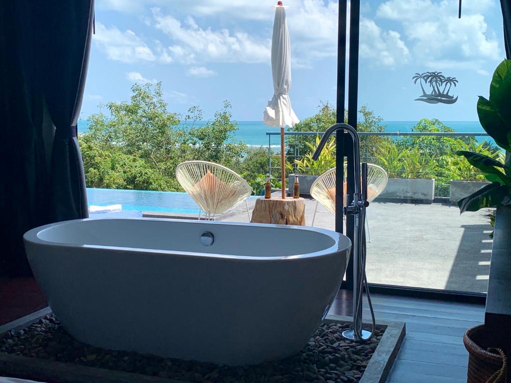 Koh Samui Seaview pool villa Seren with car photo 2