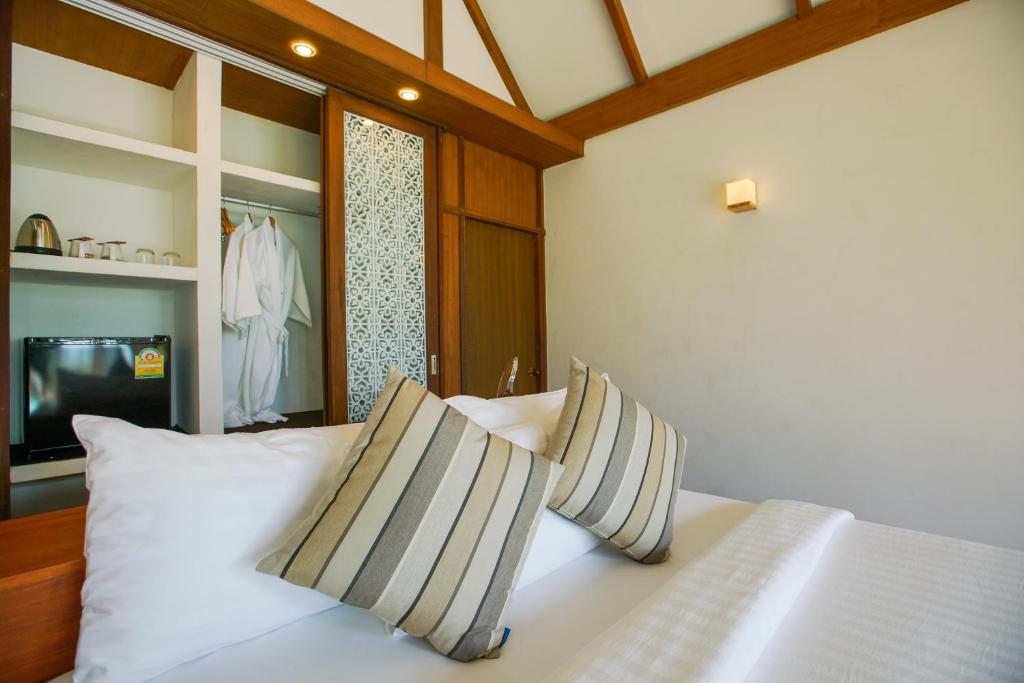 Koh kood paradise beach photo 4