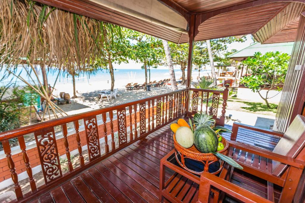 Lamai Coconut Beach Resort photo 4