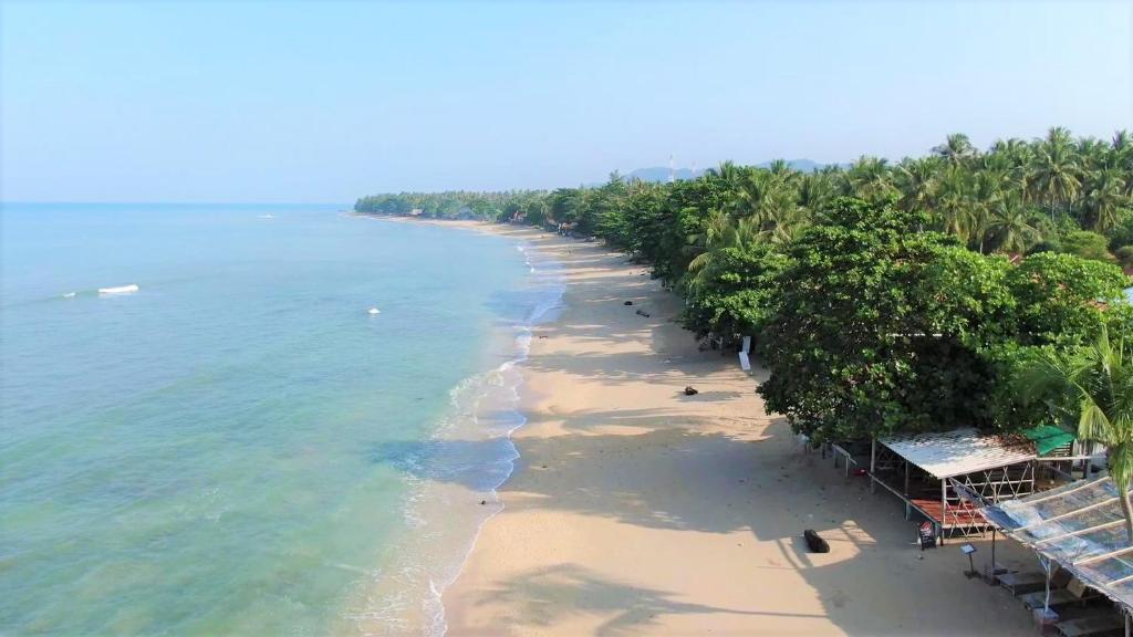 Lanta New Coconut Bungalow photo 5