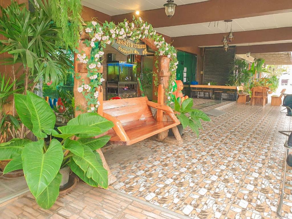 Lert Sri Hotel