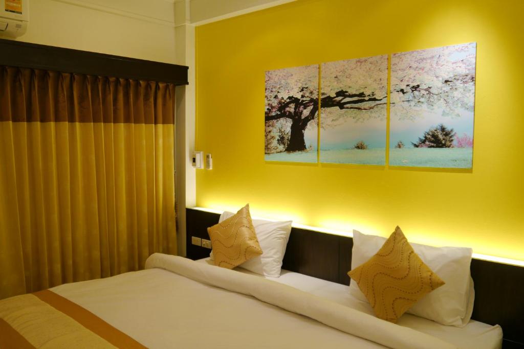 Lertnimit Hotel photo 2
