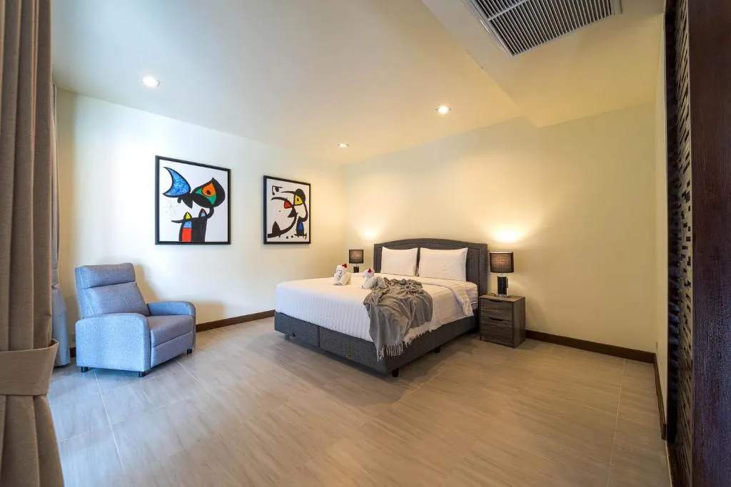 Luxury 5 Bedroom Villa Close to Beach SRS photo 4