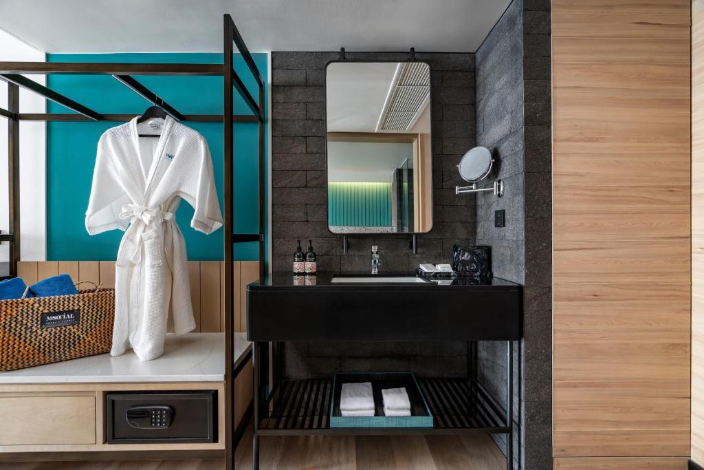 M Social Hotel Phuket photo 5