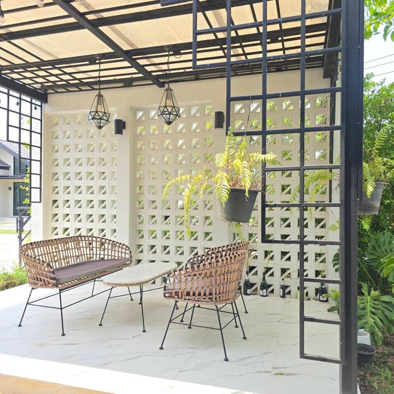 Mango Villa photo 2