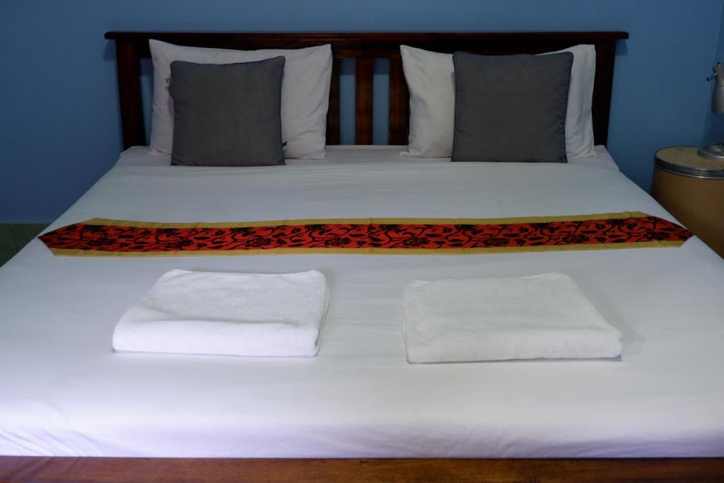 Marina Hut Guest House photo 1