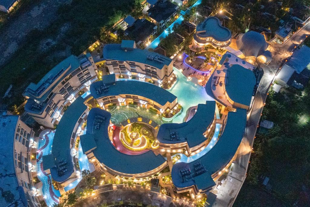 Metadee Resort and Villas photo 1