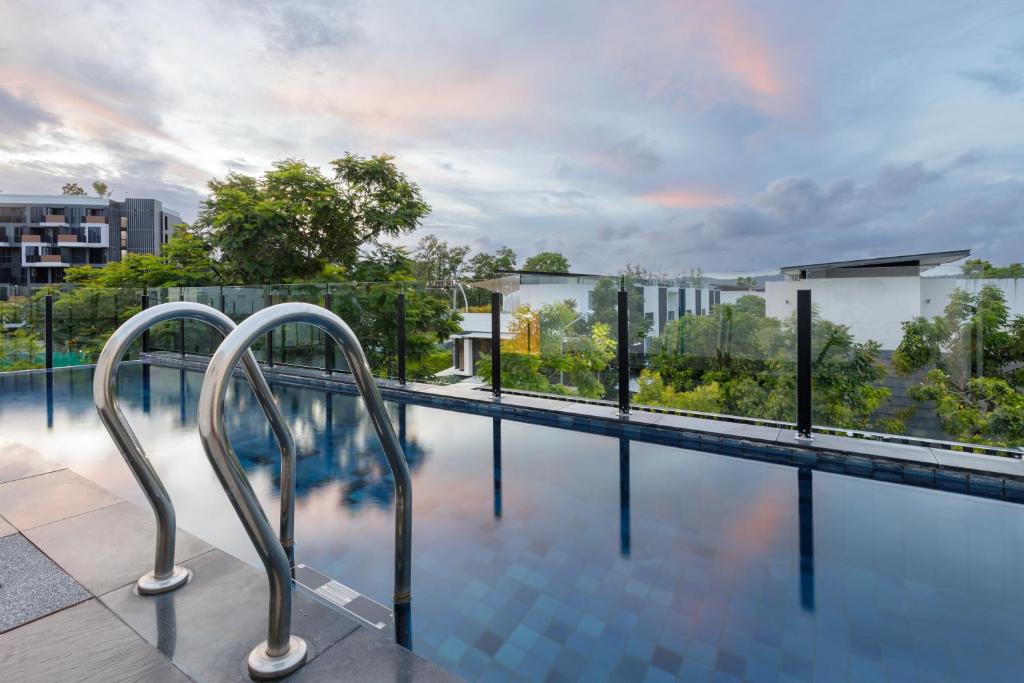 Modern villa with pool close to the beach - LP #97 photo 3