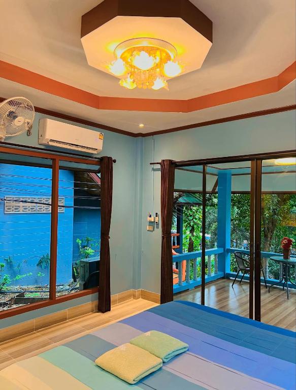 Mom Boutique Railay photo 2