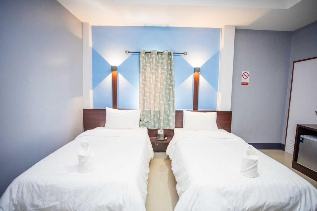 Nakarin Hotel photo 2