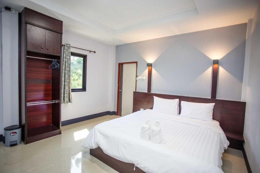 Nakarin Hotel photo 4