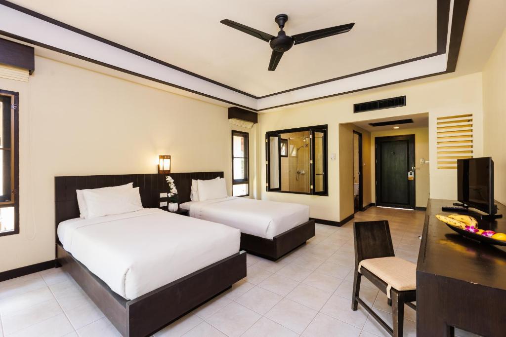 Nang Thong Beach Resort