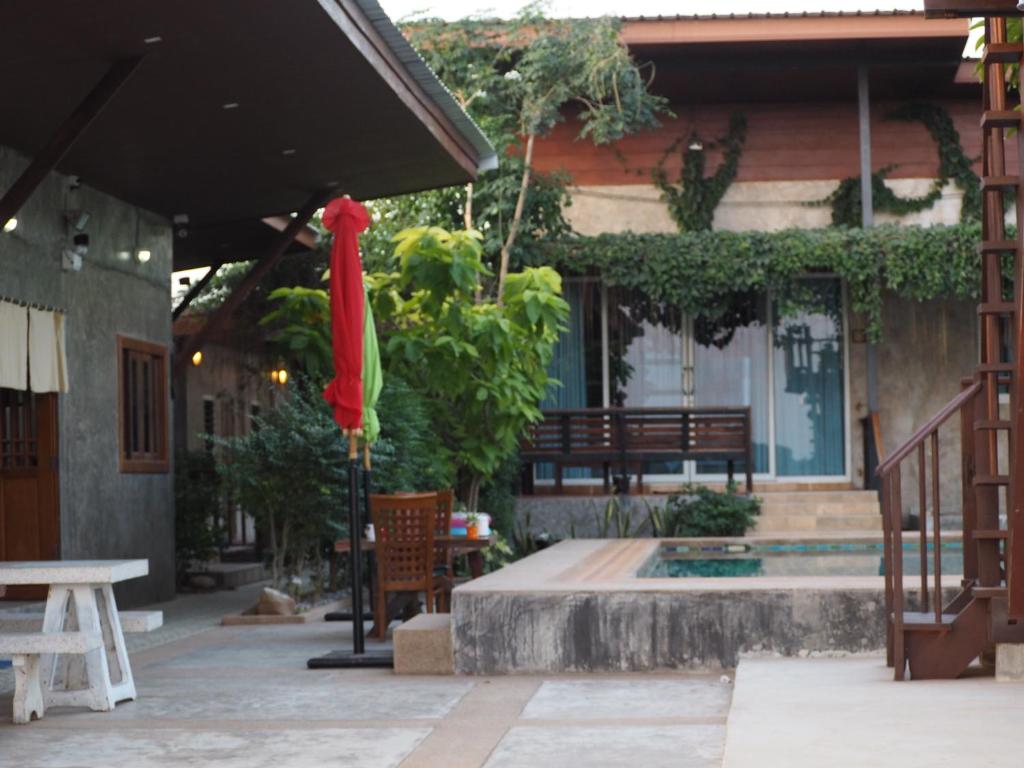 NawiengkaeRiverview Resort photo 5