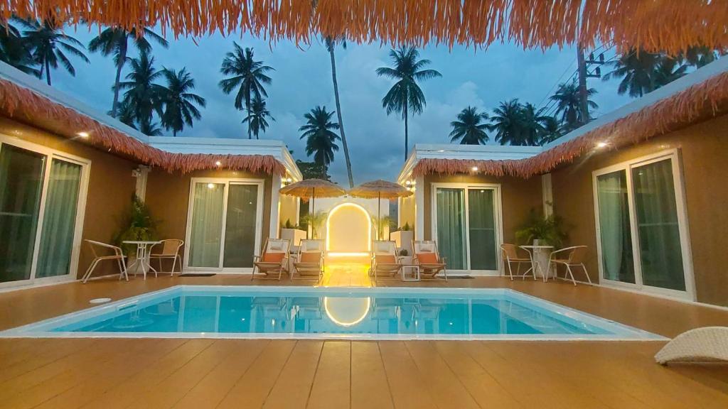New! 7BR Private Pool Villa for 6-14 ,700m walk to Lamai Beach