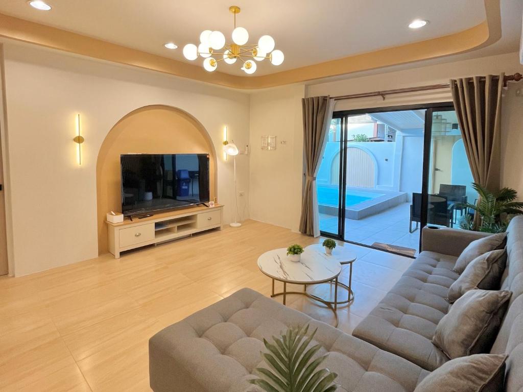 New Love Is Pool Villa, Modern 3BR Pool Villa Cozy Style photo 2