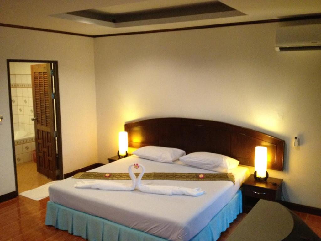 Noble House Beach Resort photo 2