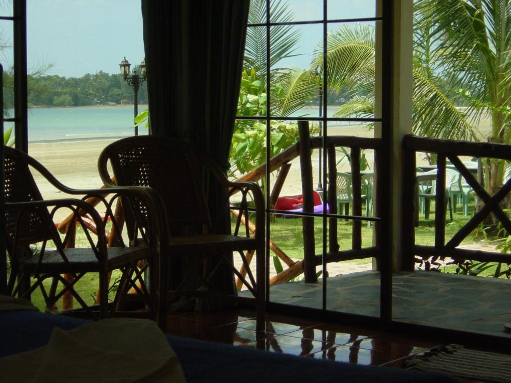 Noble House Beach Resort photo 3