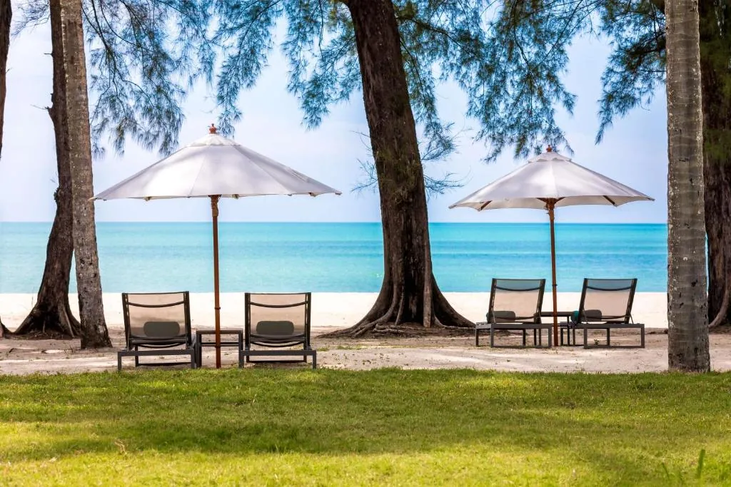 Outrigger Khao Lak Beach Resort photo 5