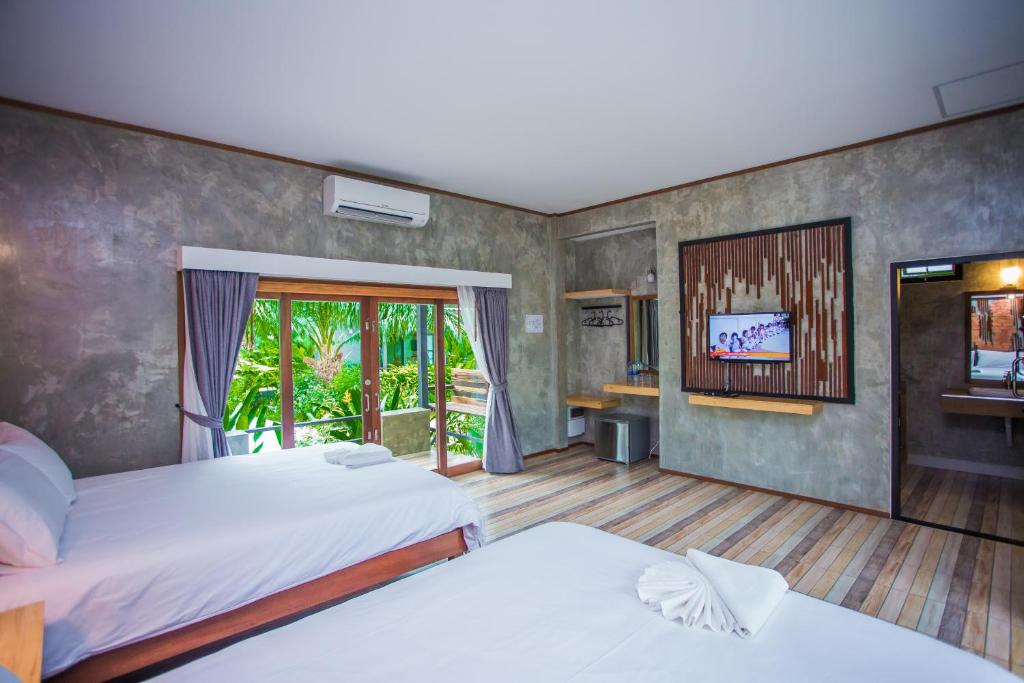 Palm Pran Resort photo 2