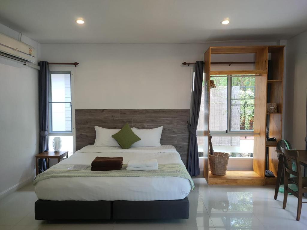 Phangan Akuna photo 2