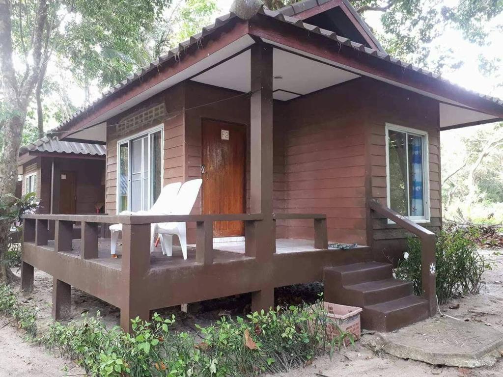 Phayam Coconut Beach Resort photo 4