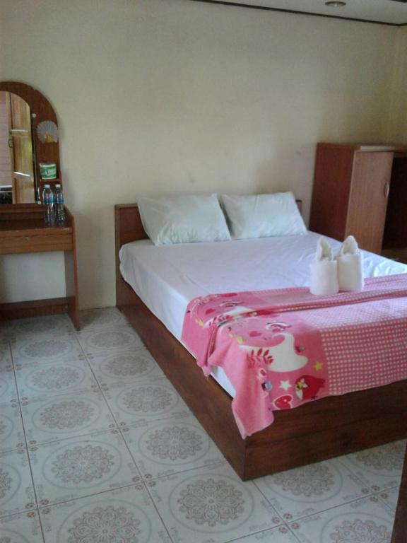 Phayam Coconut Beach Resort photo 5