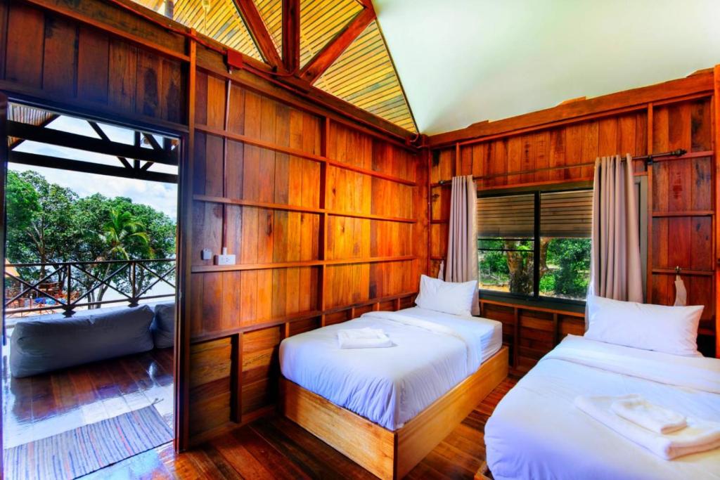 Phayamas Private Beach Resort photo 2