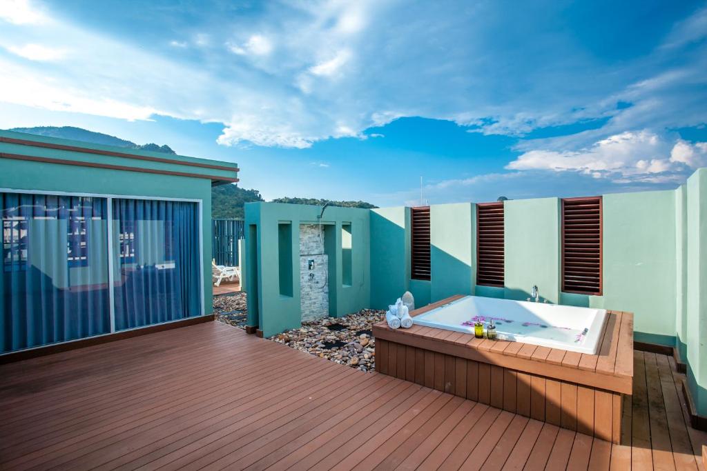 Phi Phi Harbour View Hotel photo 2