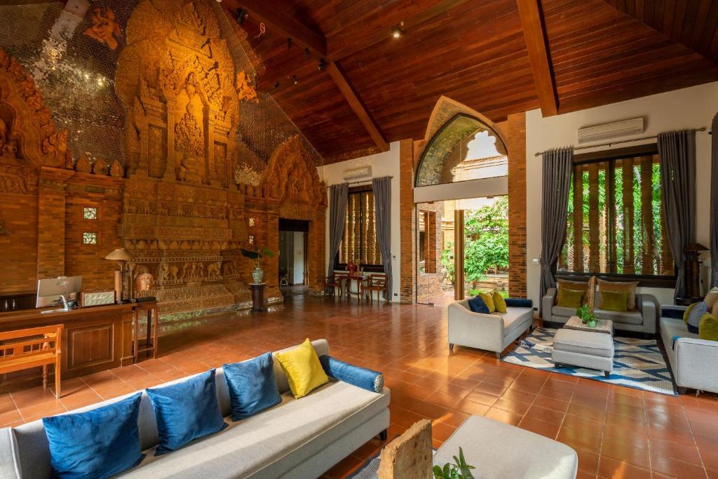 Phor Liang Meun Terracotta Arts photo 4