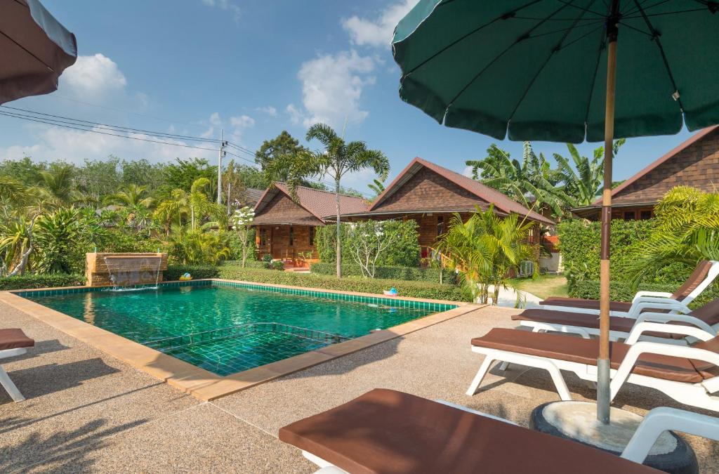 Pinthong Aonang Villa photo 3