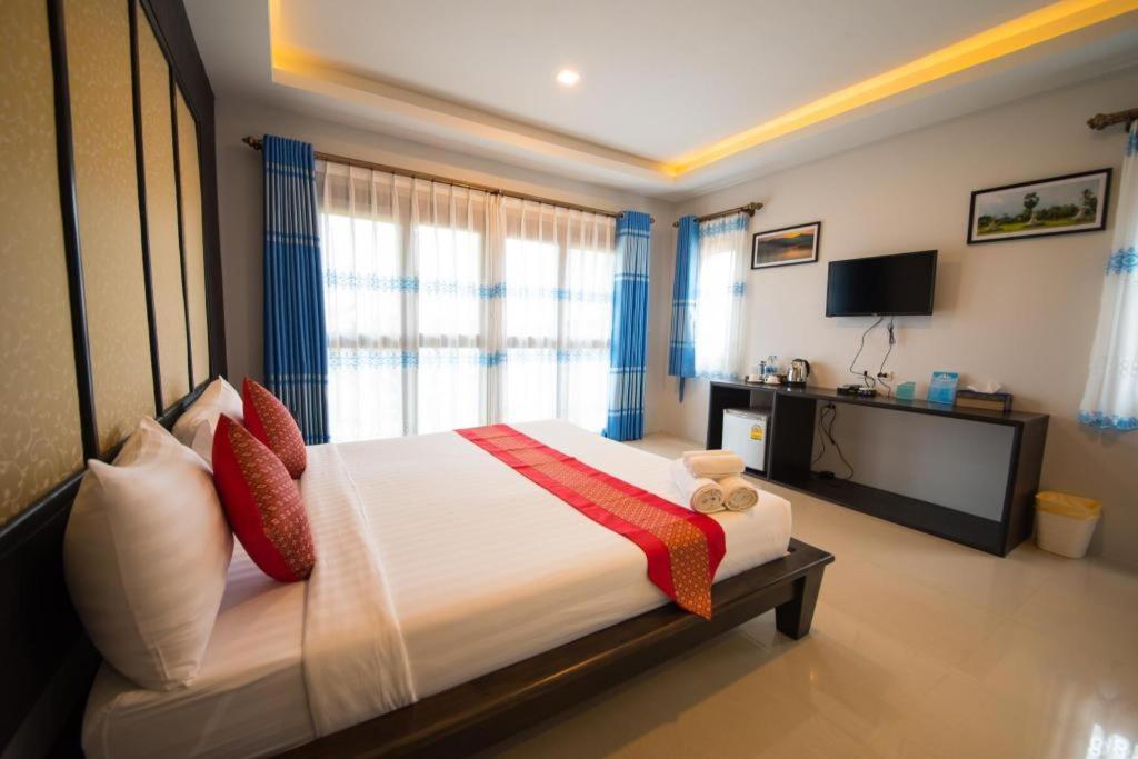 Poochommhok Resort photo 5