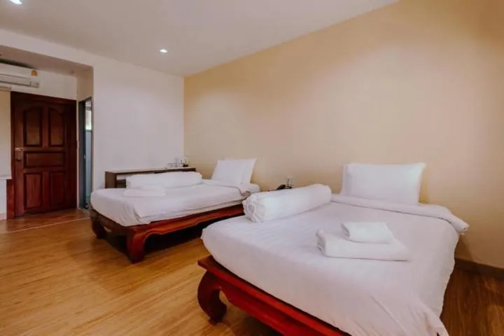 Poonnagunn Hotel