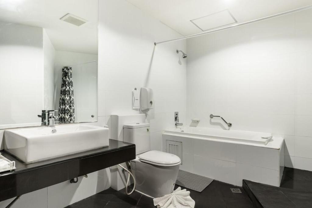Prelude Hotel photo 3