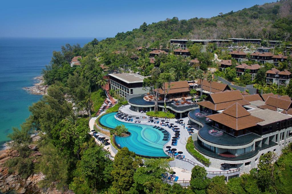 Pullman Phuket Arcadia Naithon Beach Resort photo 2