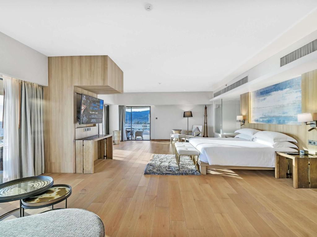 Pullman Phuket Karon Beach Resort photo 3