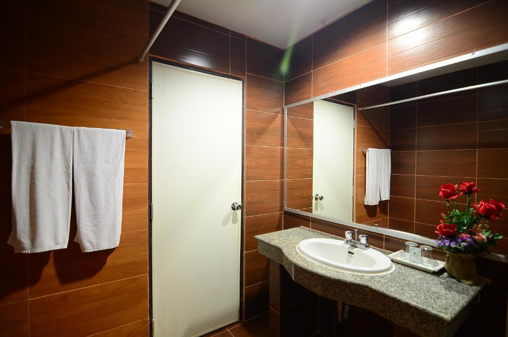 Ranong Garden Hotel photo 4