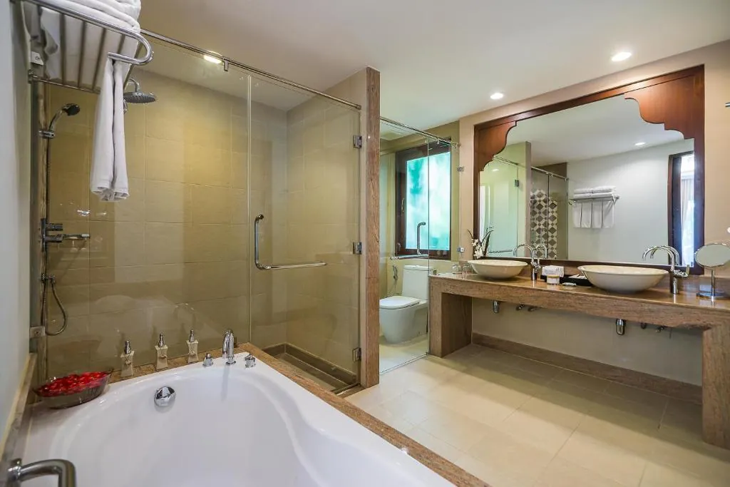 Ravindra Beach Resort & Spa photo 2