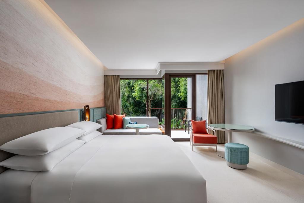 Renaissance Phuket Resort & Spa photo 5