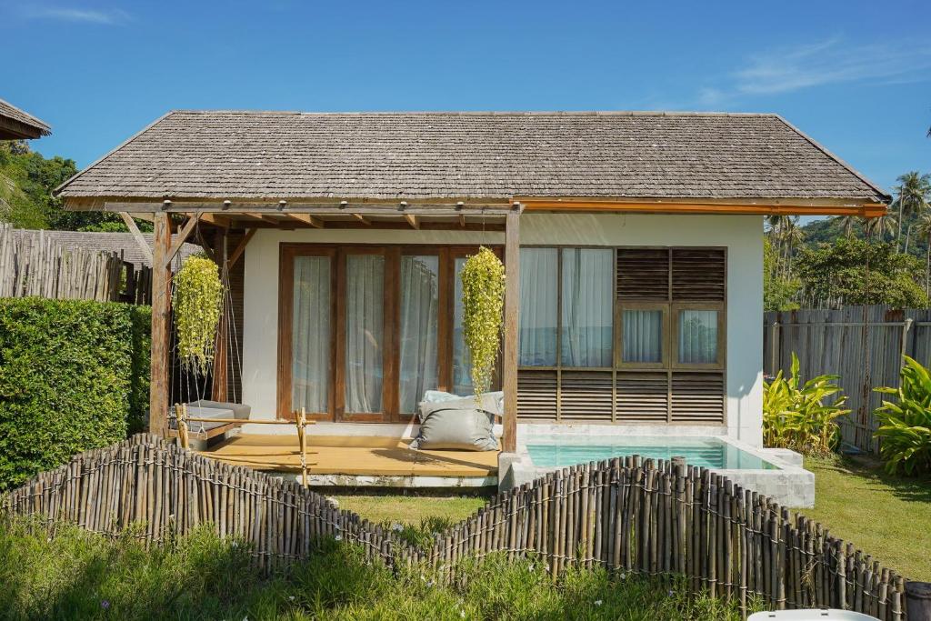 Rest Sea Resort Koh Kood photo 1