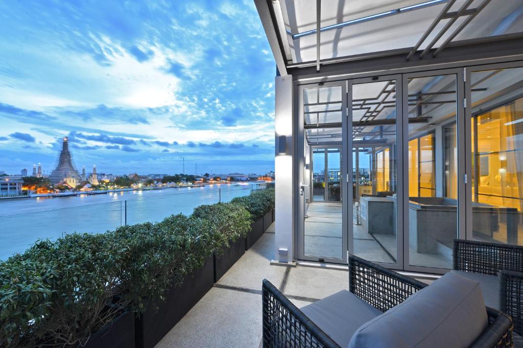 Riva Arun Bangkok photo 2